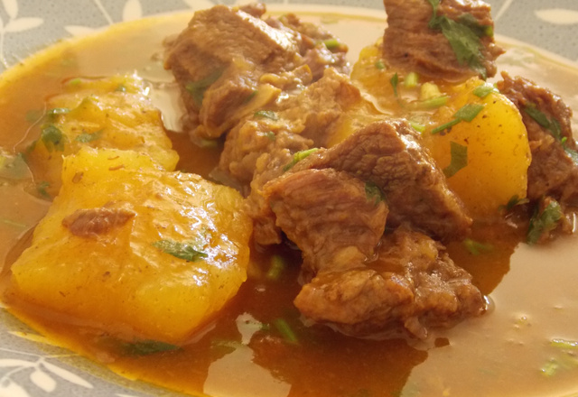 Carne com mandioca